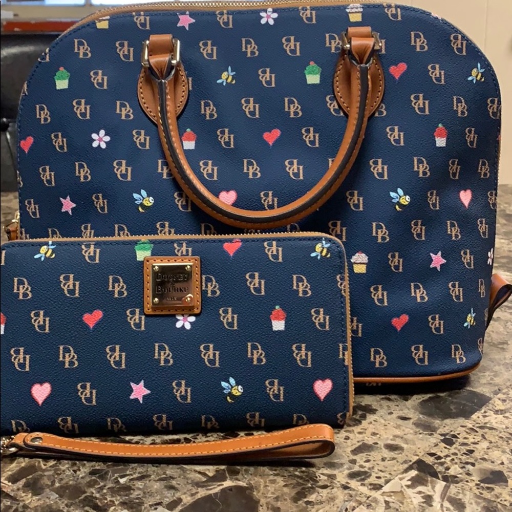 NEW RARE PURSE AND WALLET SET